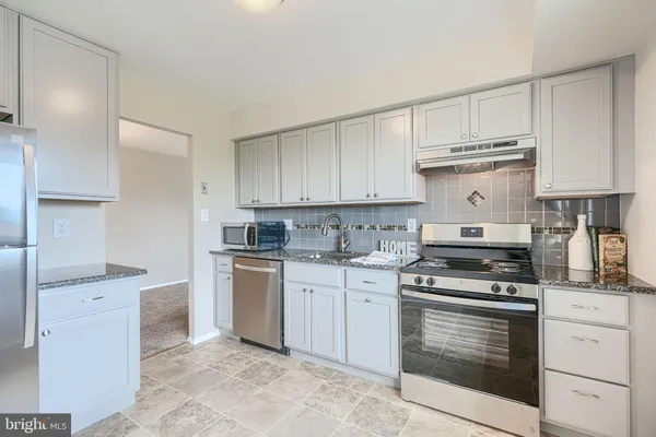 $244,900 | 2 Summit Hill Court, Unit C3, Baltimore, MD 21228