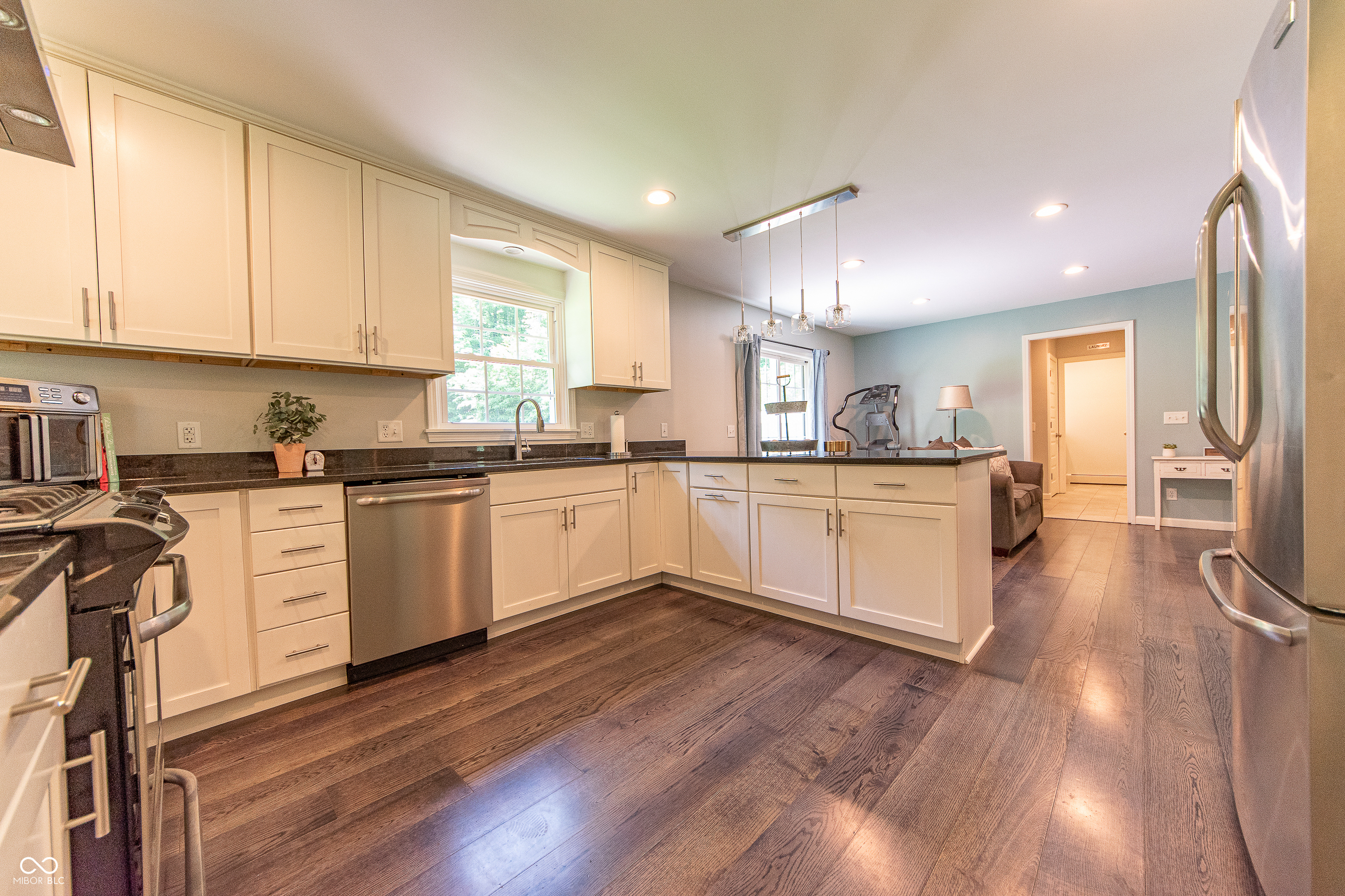 41 North Wolfcreek Road Columbus, IN 47201 - Photo 15 of 58