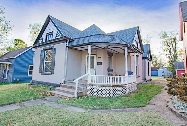 $180,000 | 1608 South Moniteau Avenue, Sedalia, MO 65301