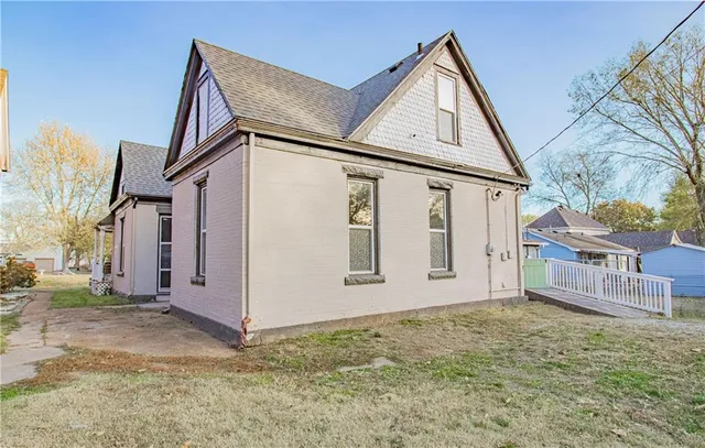 $180,000 | 1608 South Moniteau Avenue, Sedalia, MO 65301