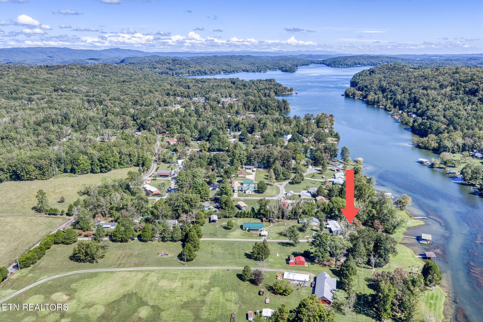 240 Gordon Drive Spring City, TN 37381 - Photo 2 of 45