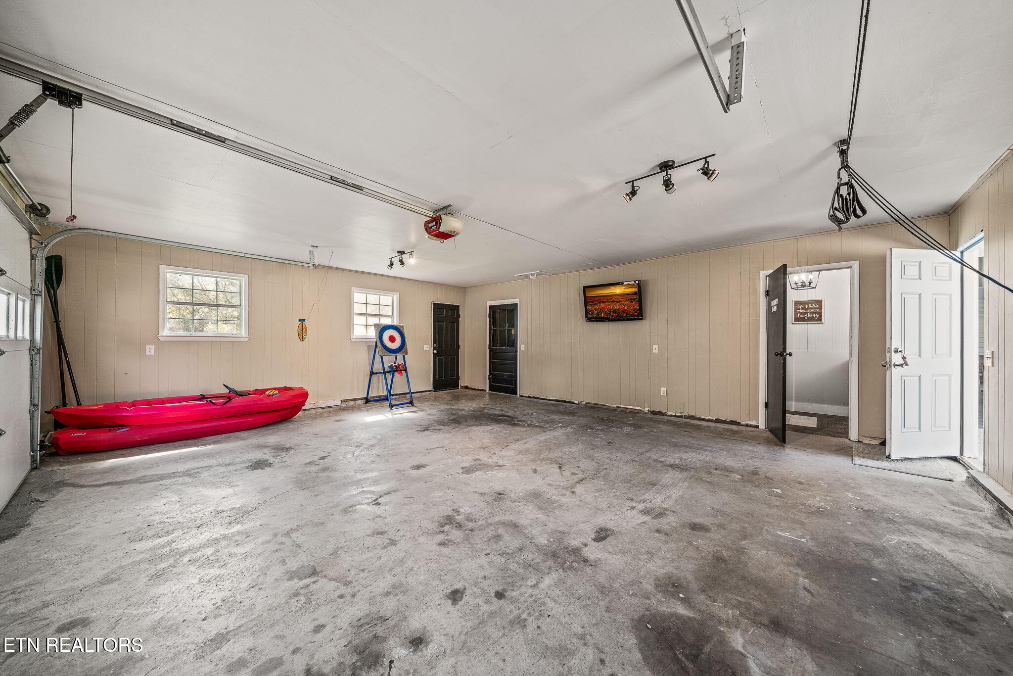 240 Gordon Drive Spring City, TN 37381 - Photo 26 of 45