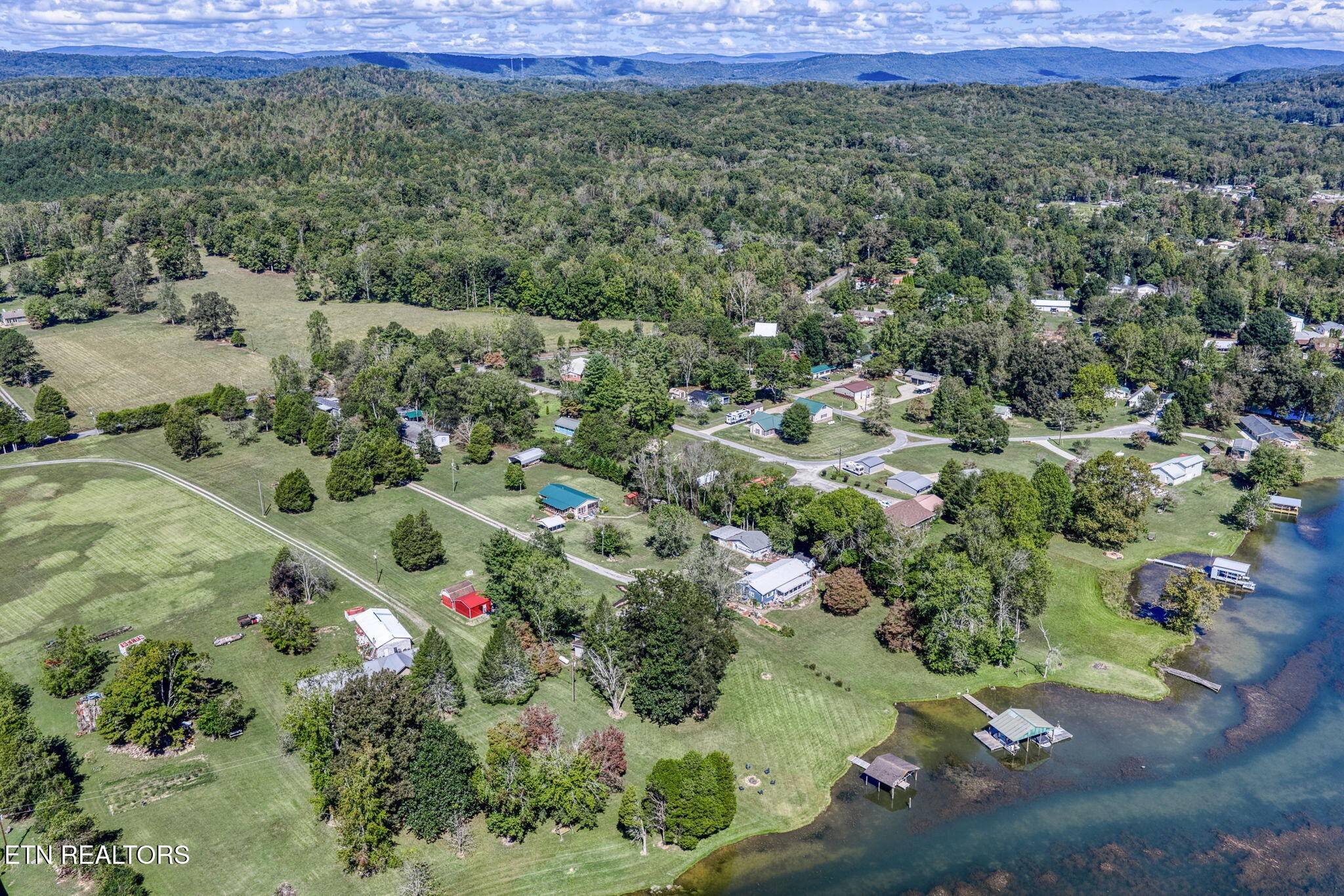 240 Gordon Drive Spring City, TN 37381 - Photo 42 of 45