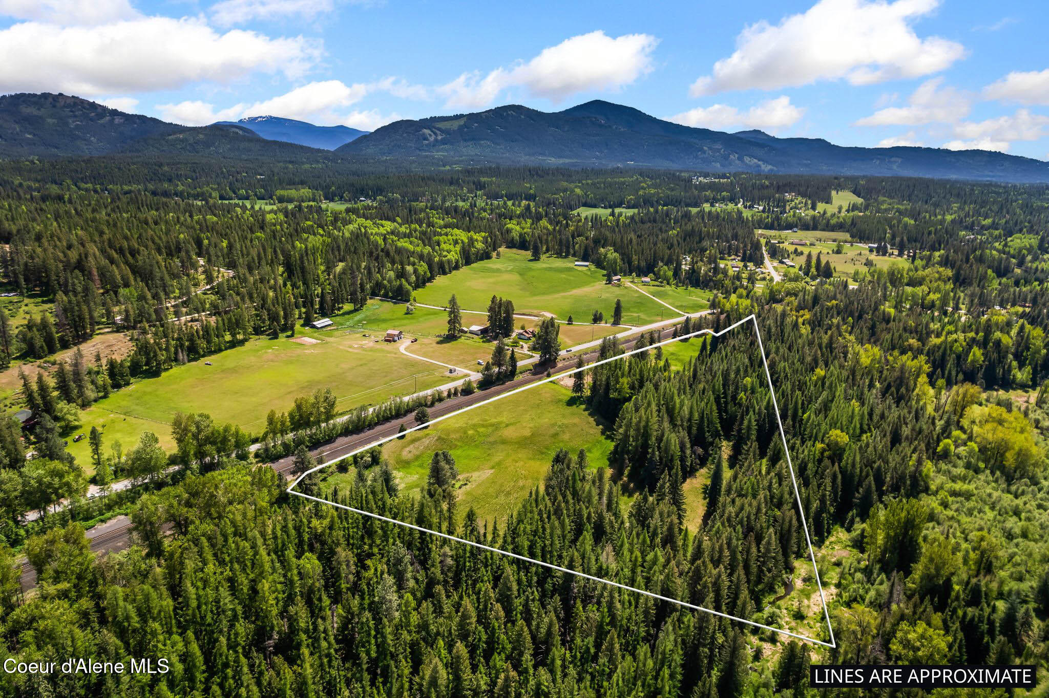 288 Lignite Road Sagle, ID 83860 - Photo 8 of 63 288_Lignite_Rd-7