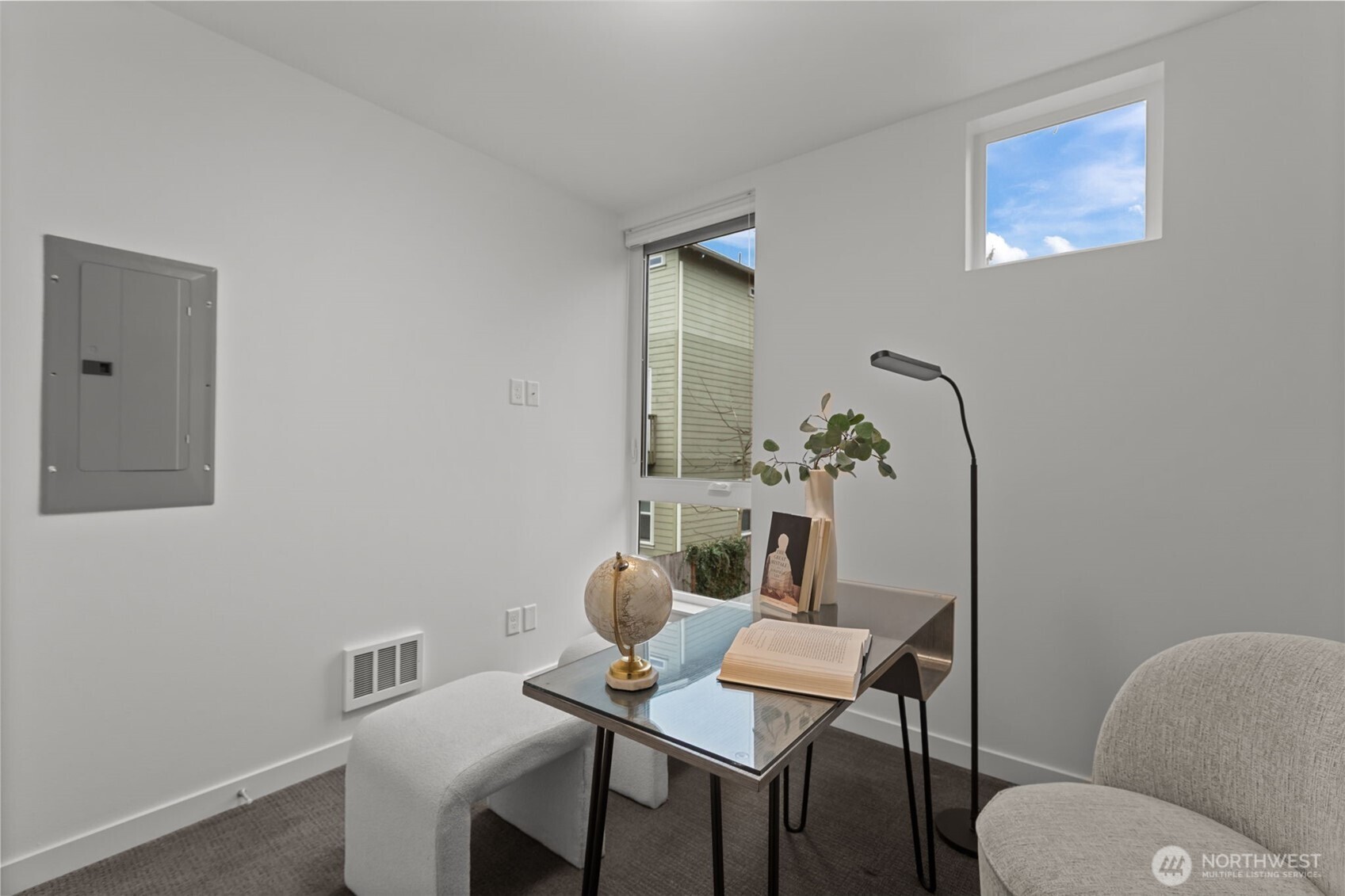 942 North 89th Street, Unit B Seattle, WA 98103 - Photo 13 of 23