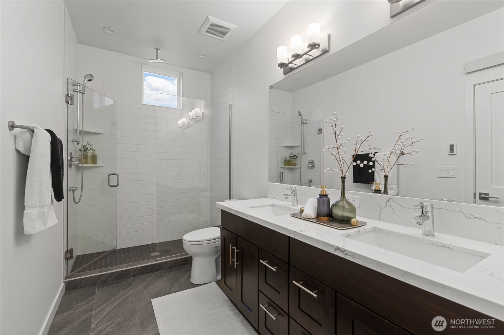 942 North 89th Street, Unit B Seattle, WA 98103 - Photo 17 of 23