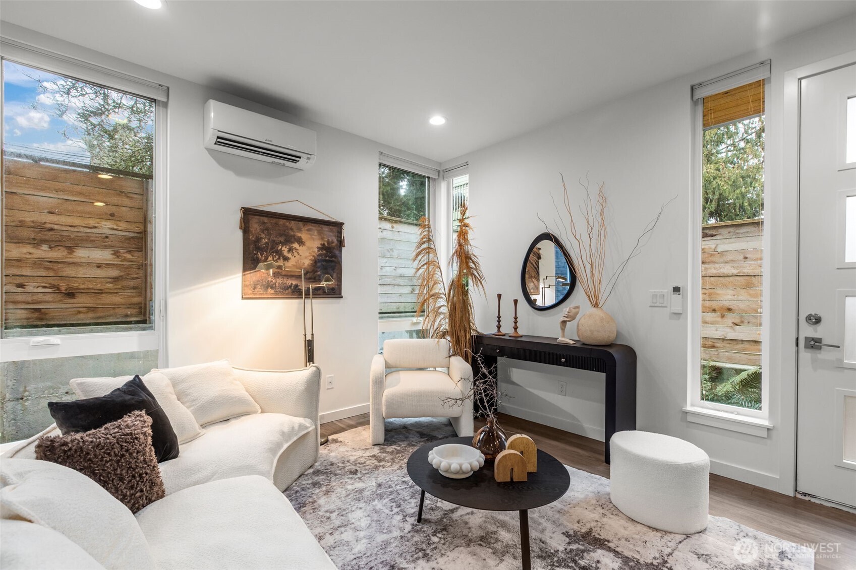 942 North 89th Street, Unit B Seattle, WA 98103 - Photo 5 of 23