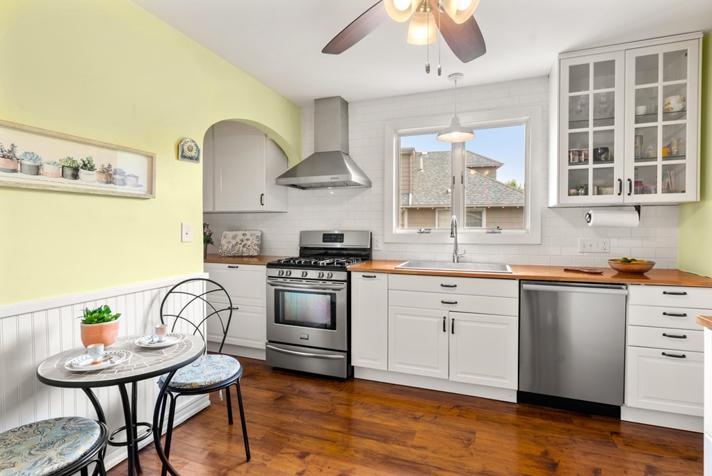 30 Crescent Road, Unit 30 Belmont, MA 02478 - Photo 8 of 18 Gallery Image 8