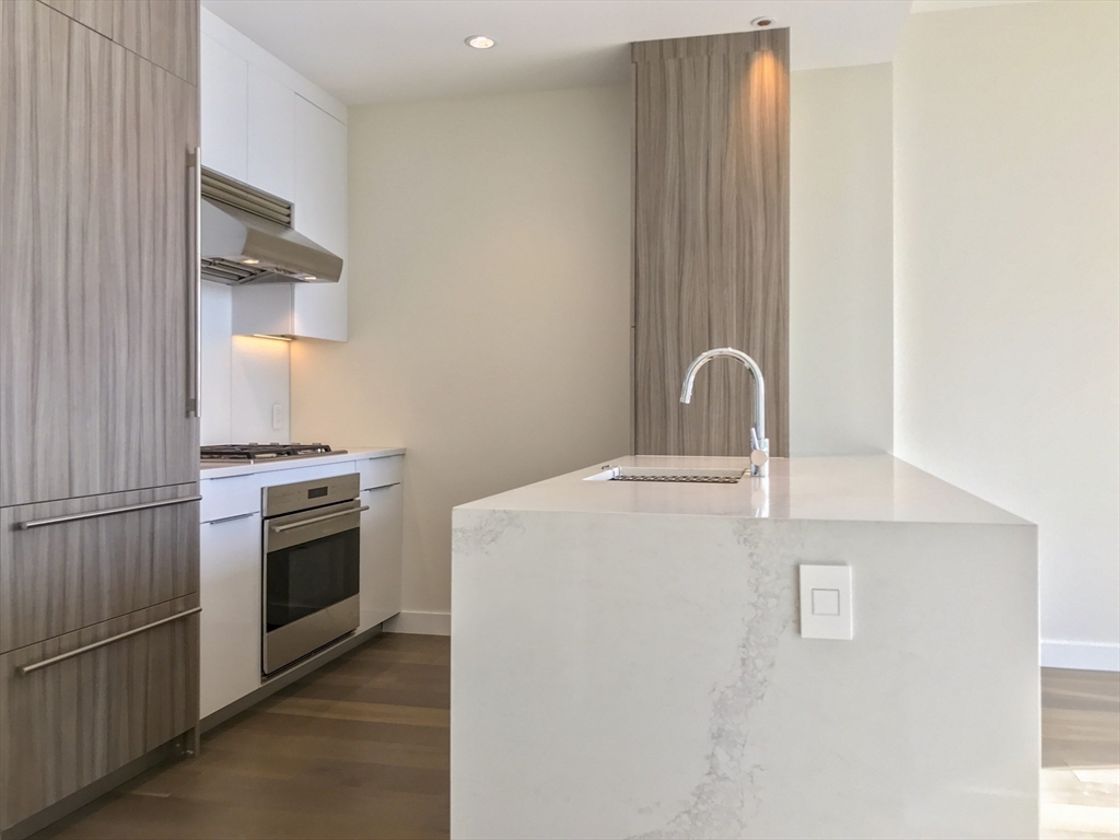 188 Brookline Avenue, Unit 21F Boston, MA 02215 - Photo 16 of 42