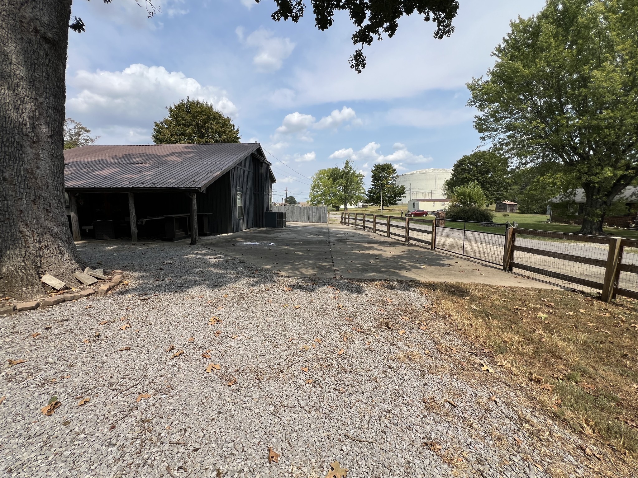 1382 Dunbar Cave Road Clarksville, TN 37043 - Photo 31 of 47