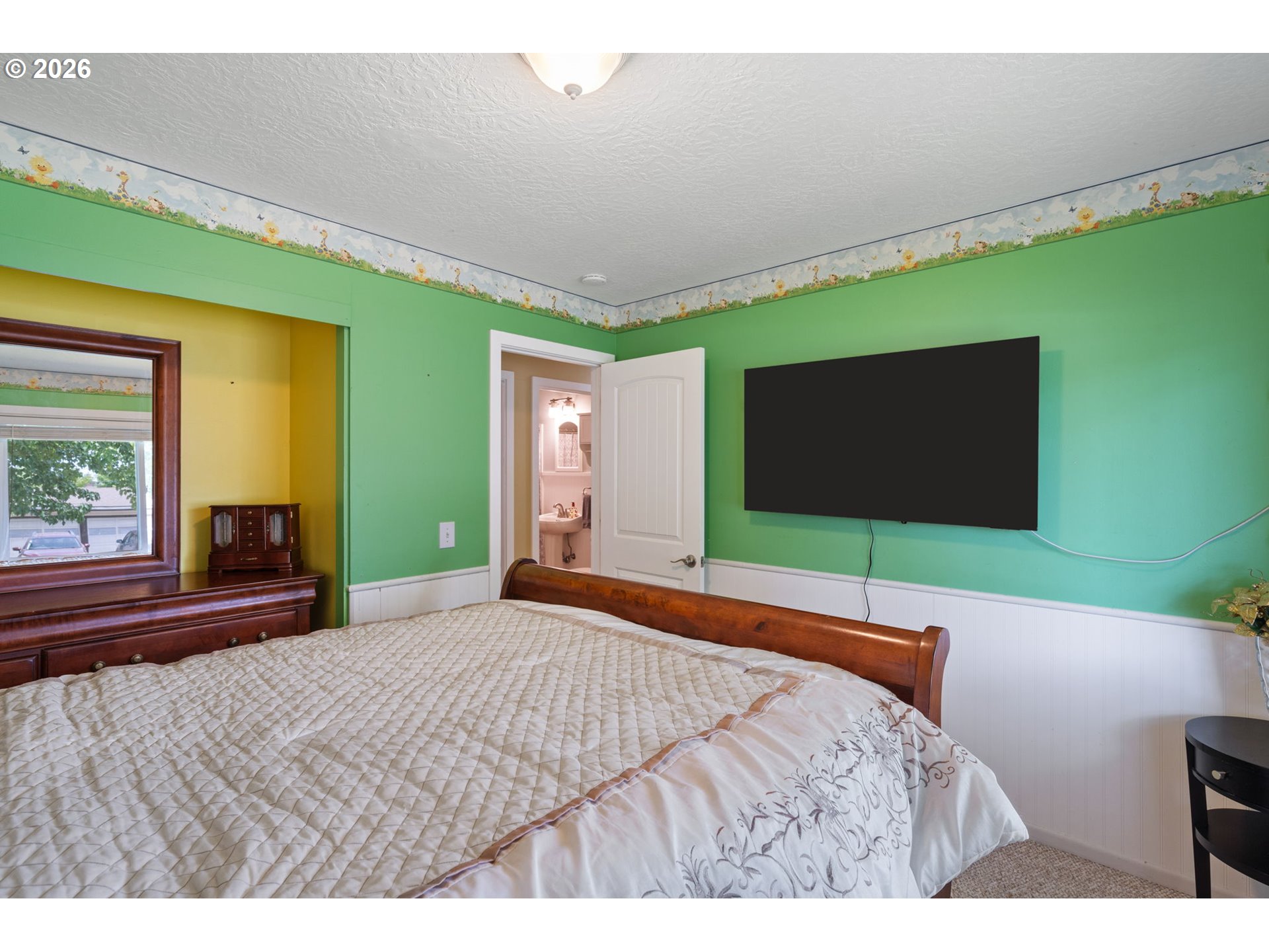 3720 Southeast 166th Avenue Portland, OR 97236 - Photo 20 of 47