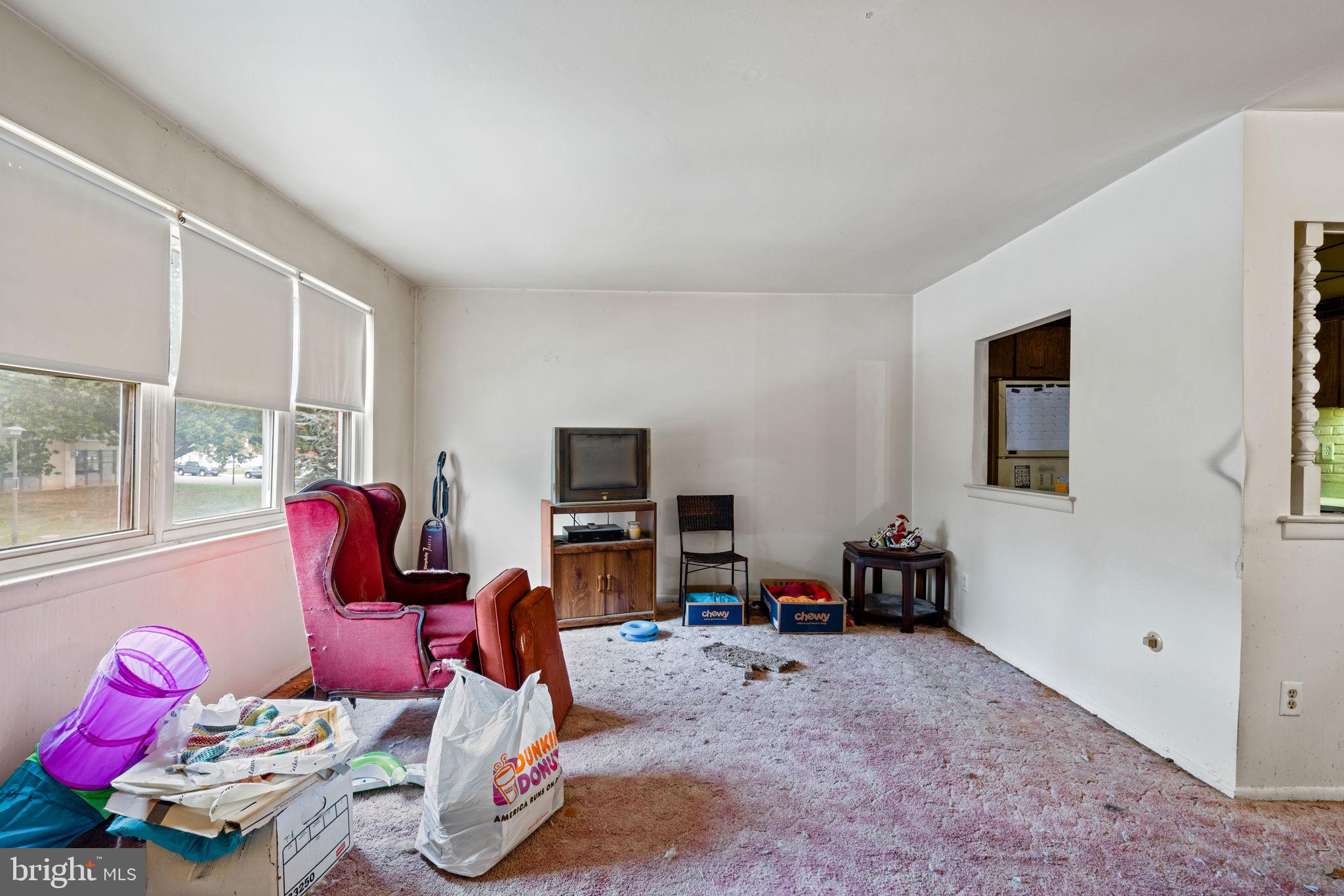 10823 Hawley Road Philadelphia, PA 19154 - Photo 3 of 32 Gallery Image 3