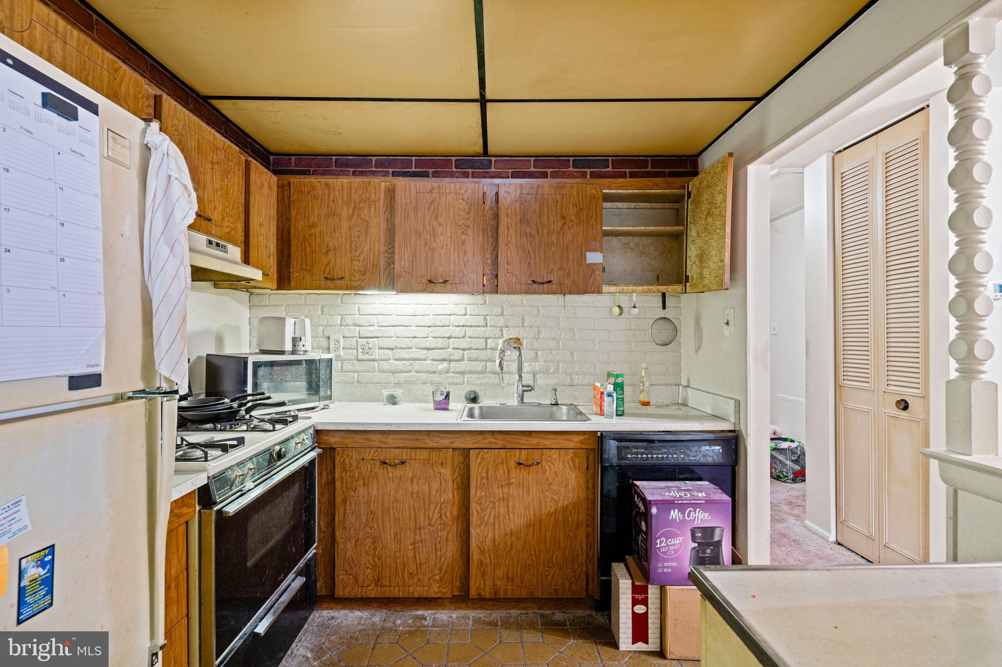 10823 Hawley Road Philadelphia, PA 19154 - Photo 9 of 32 Gallery Image 9