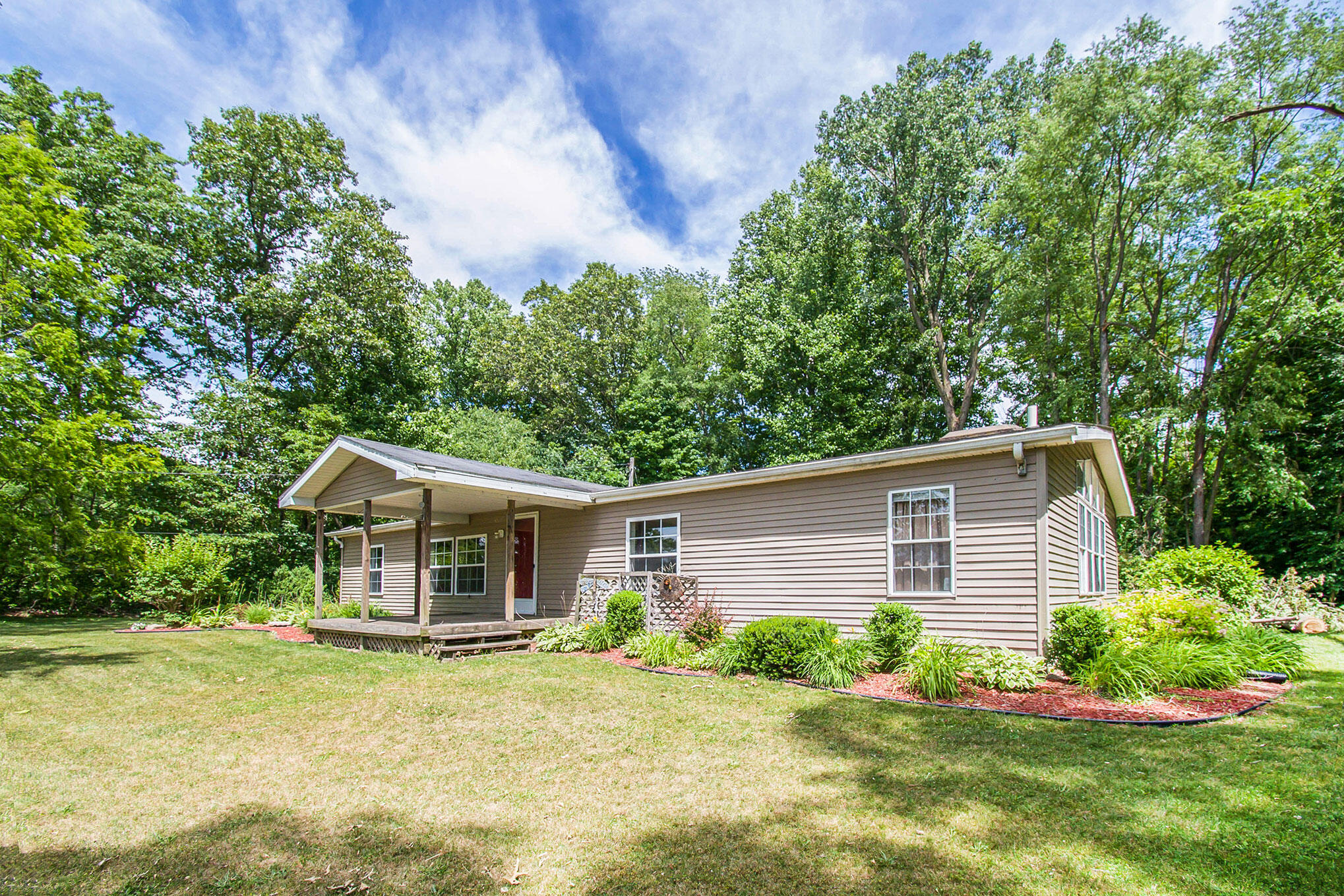 56203 Old 119 Road Marcellus, MI 49067 - Photo 3 of 20 DSC_5609