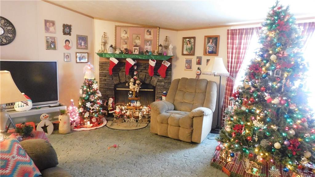 648 North Liberty Road Grove City, PA 16127 - Photo 9 of 16 Gallery Image 9