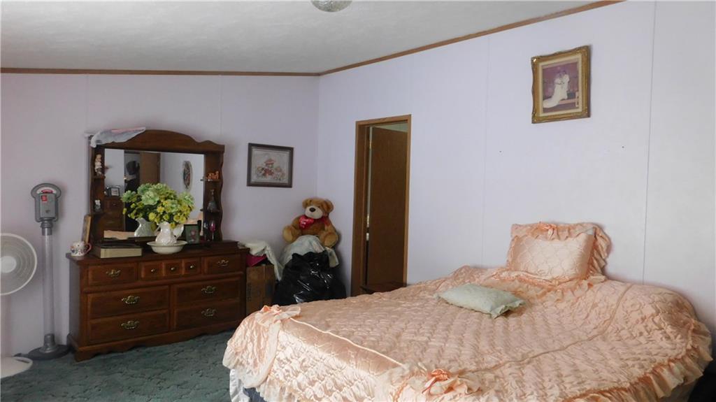 648 North Liberty Road Grove City, PA 16127 - Photo 10 of 16 Gallery Image 10