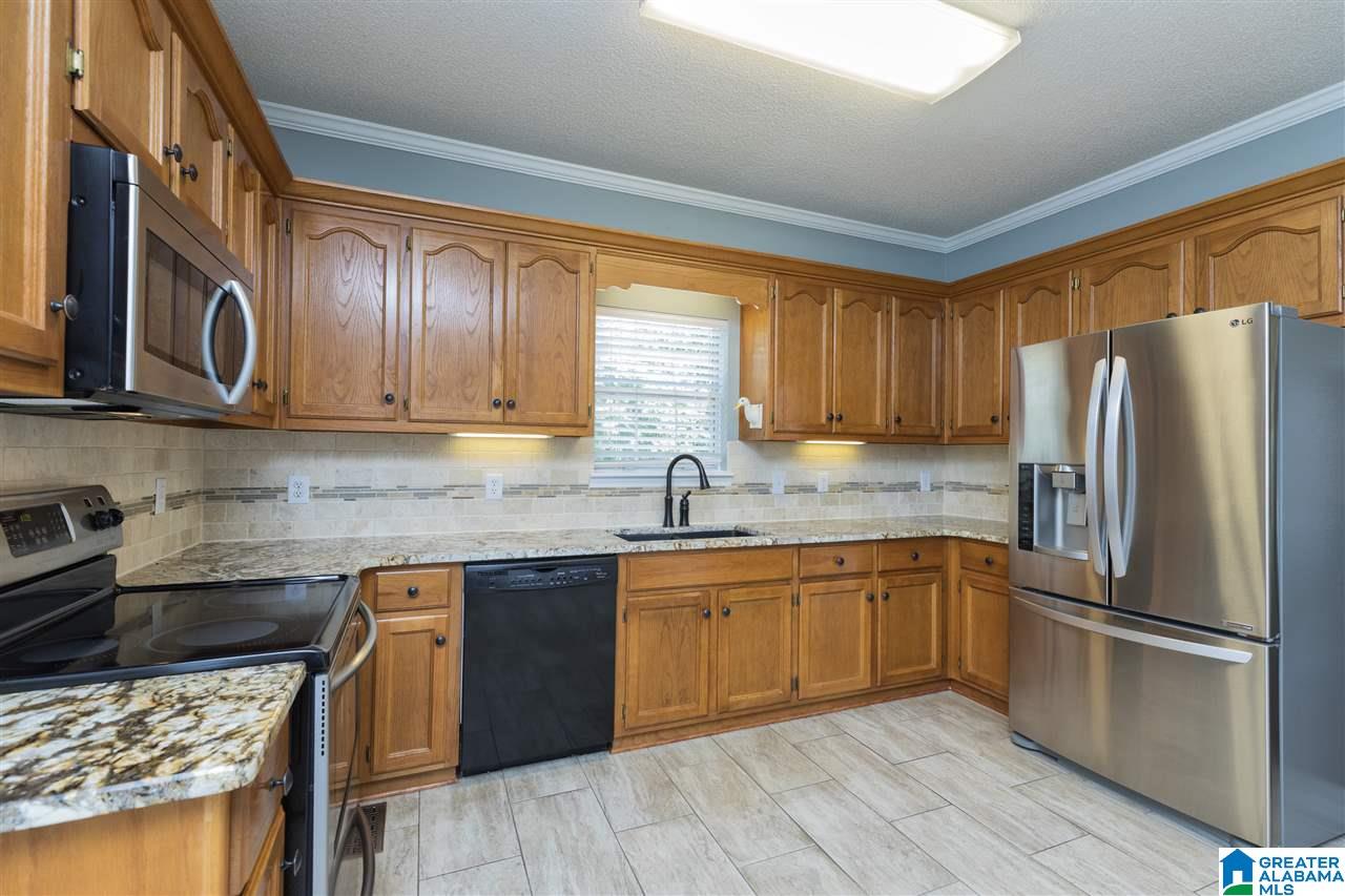 6701 Heather Ridge Circle Pinson, AL 35126 - Photo 4 of 16