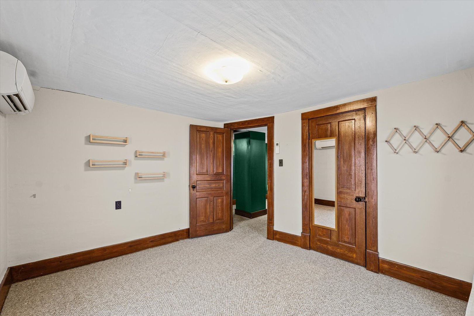 1471 East 100th Road North Rankin, IL 60960 - Photo 27 of 39 an empty room with closet