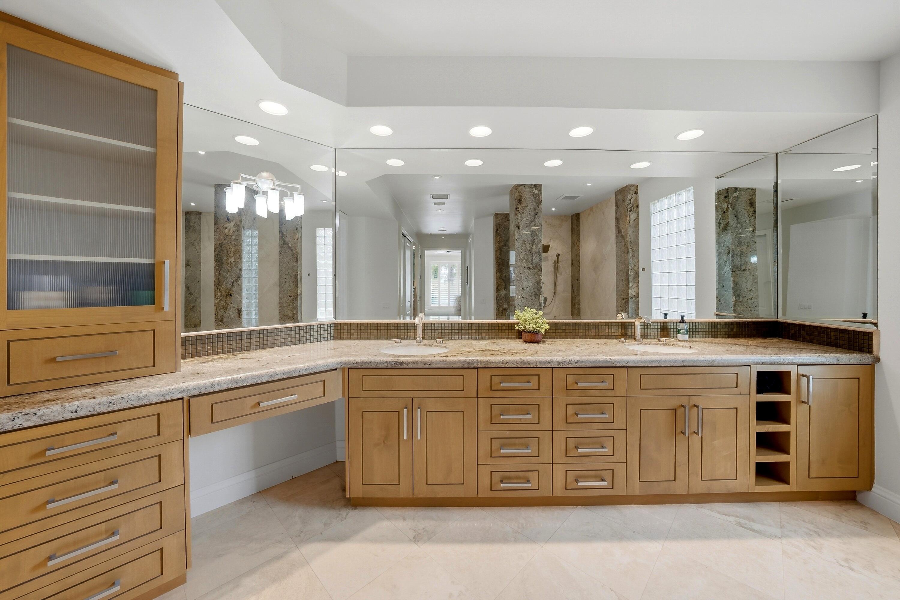 54310 Riviera La Quinta, CA 92253 - Photo 28 of 37 Photo-36