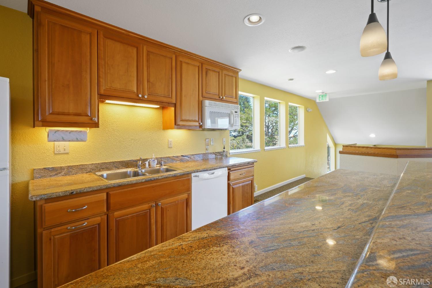 420 Pointe Pacific Drive, Unit 2 Daly City, CA 94014 - Photo 34 of 46