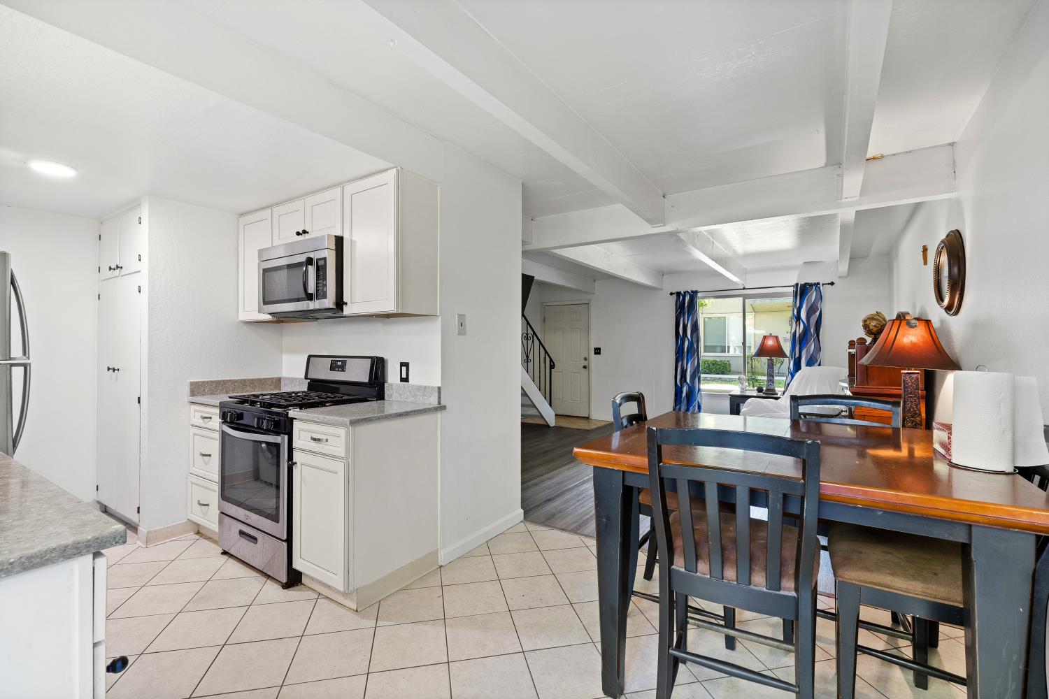 876 Rutledge Drive Lodi, CA 95242 - Photo 9 of 26