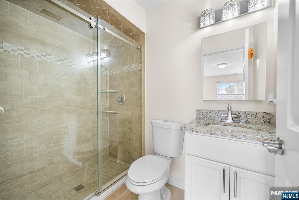 902 Spruce Street Roselle, NJ 07203 - Photo 25 of 48