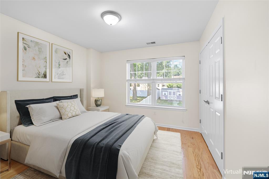 902 Spruce Street Roselle, NJ 07203 - Photo 31 of 48