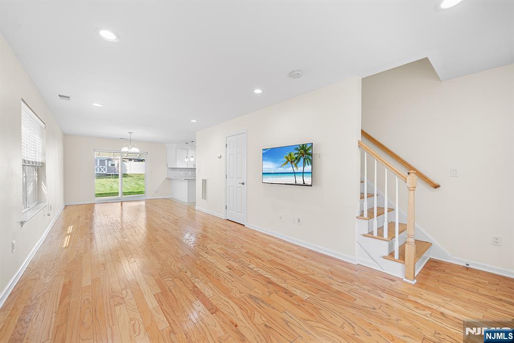 902 Spruce Street Roselle, NJ 07203 - Photo 9 of 48