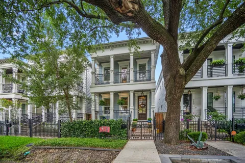 $699,000 | 732 East 28th Street, Houston, TX 77009
