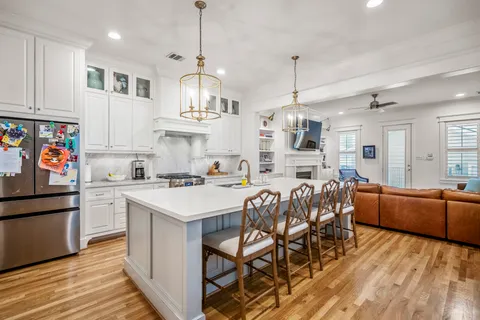 $699,000 | 732 East 28th Street, Houston, TX 77009