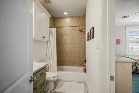 $699,000 | 732 East 28th Street, Houston, TX 77009