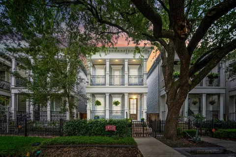 $699,000 | 732 East 28th Street, Houston, TX 77009