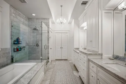 $699,000 | 732 East 28th Street, Houston, TX 77009