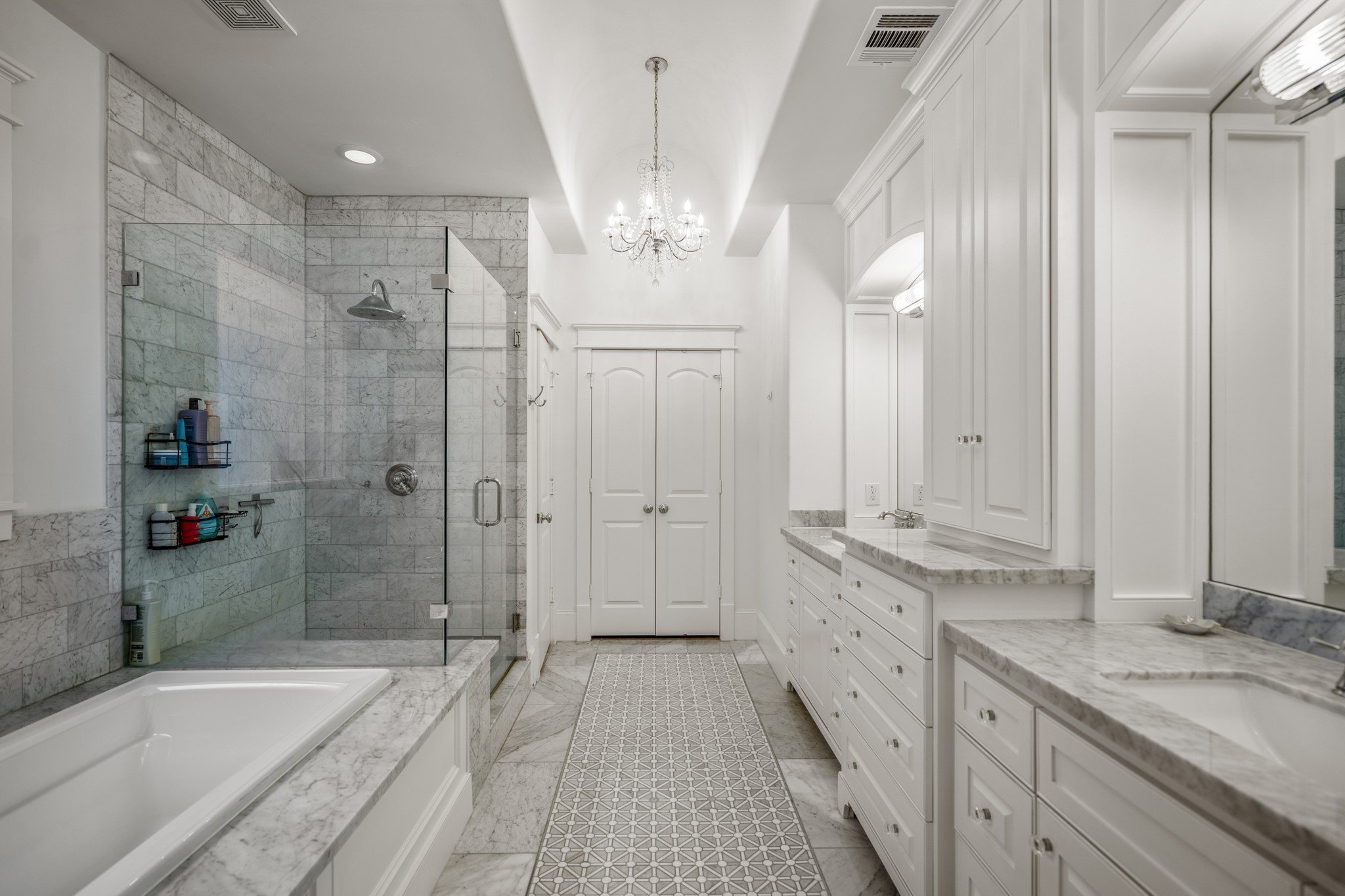 732 East 28th Street Houston, TX 77009 - Photo 39 of 44 a spacious bathroom with a granite countertop sink a toilet a shower and a mirror