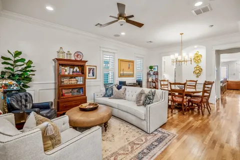 $699,000 | 732 East 28th Street, Houston, TX 77009