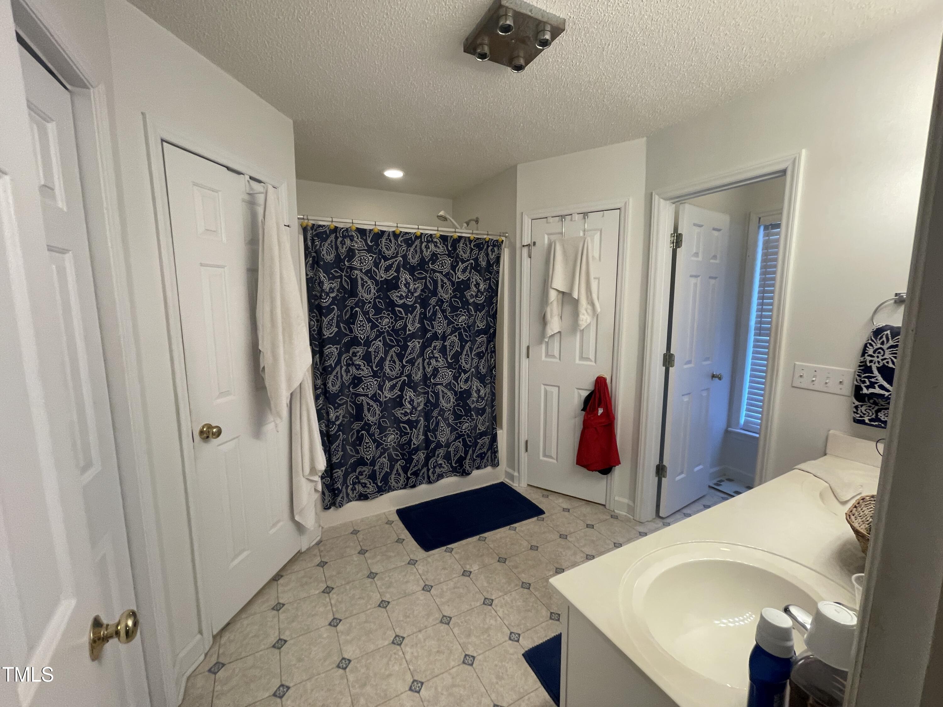 2113 Highway 55 Coats, NC 27521 - Photo 14 of 54 IMG_4009