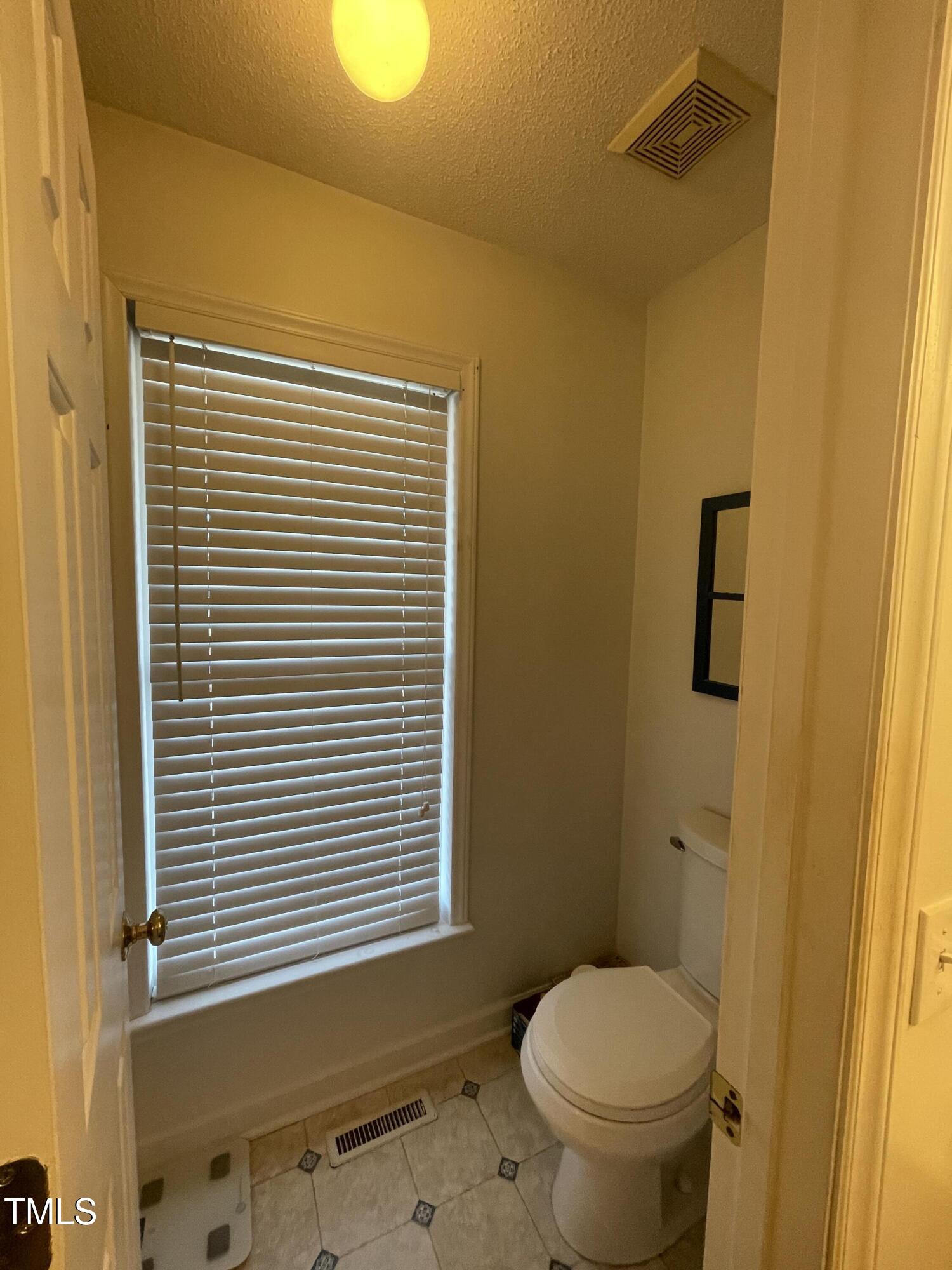 2113 Highway 55 Coats, NC 27521 - Photo 15 of 54 IMG_4008