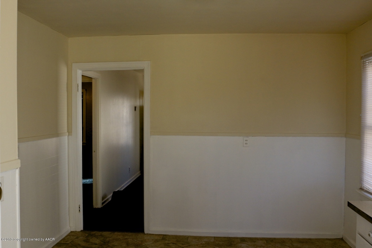4115 South Ong Street Amarillo, TX 79110 - Photo 5 of 15 a view of a bathroom