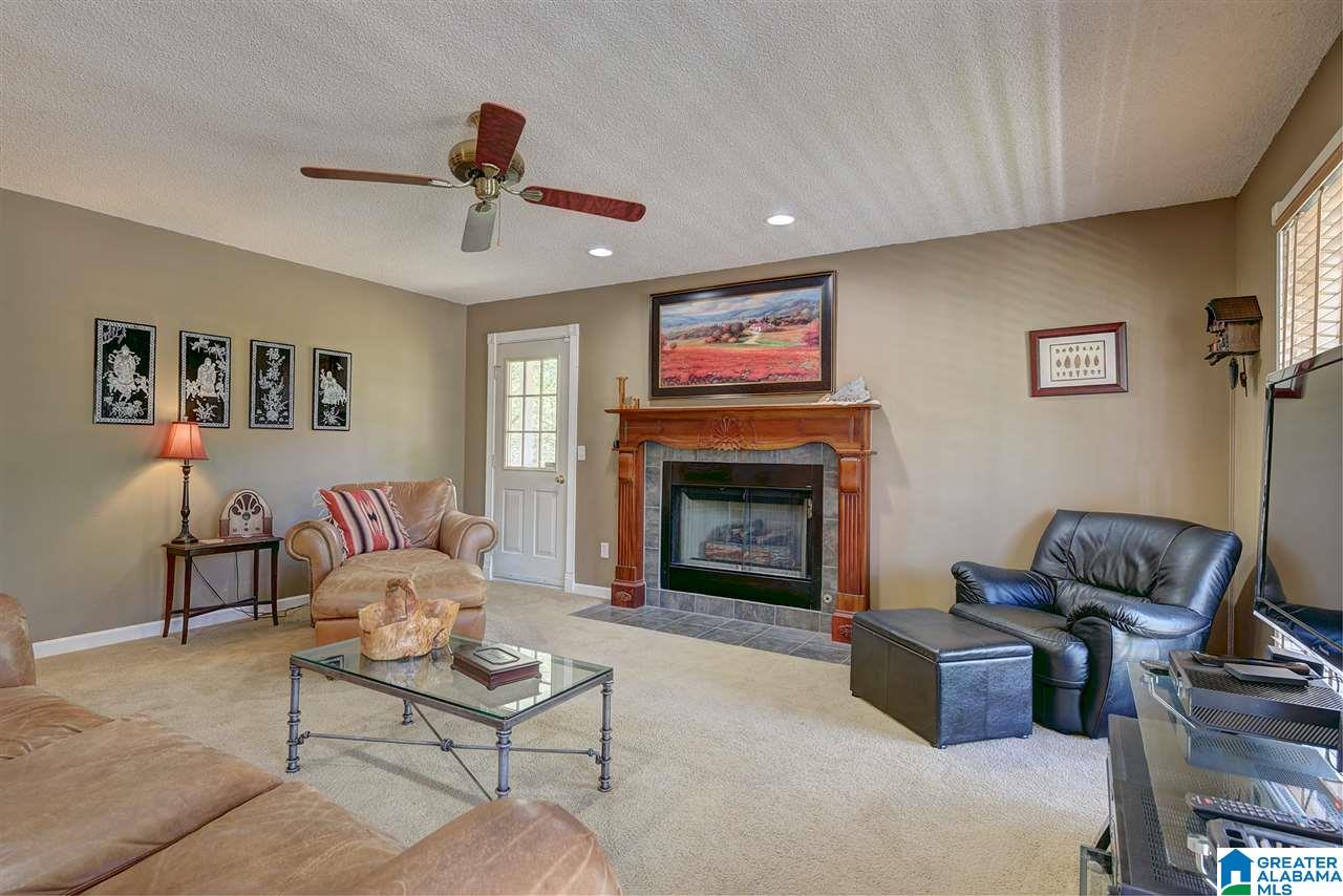 106 Green Wing Circle Pelham, AL 35124 - Photo 3 of 46