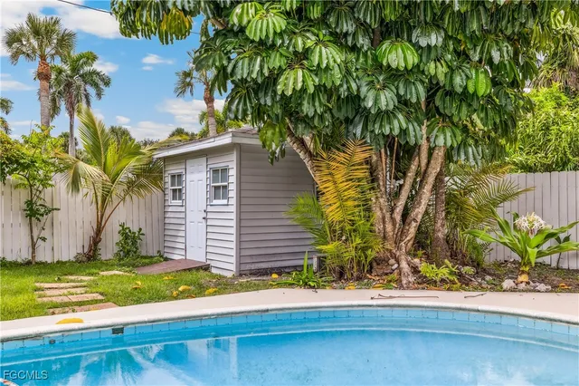 $850,000 | 1358 Hopedale Drive, Fort Myers, FL 33919