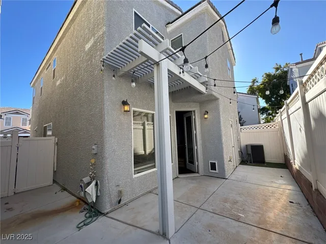 $2,094 | 8233 Shaded Arbors Street, Las Vegas, NV 89139