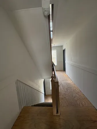 a view of entryway with workspace