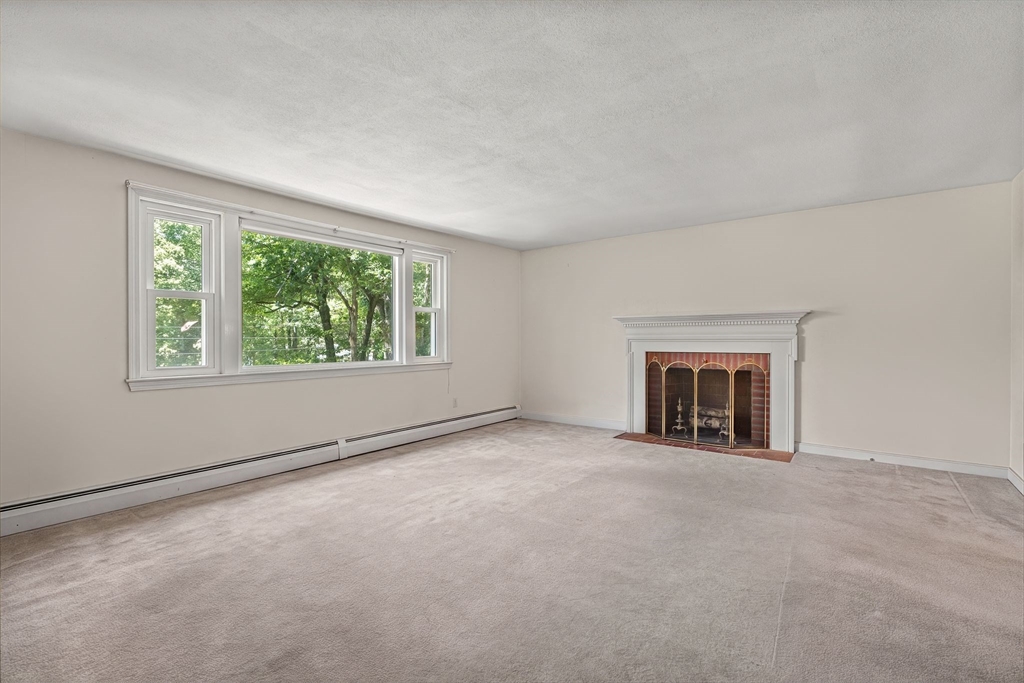 8 Dana Road Bedford, MA 01730 - Photo 4 of 41 Gallery Image 4