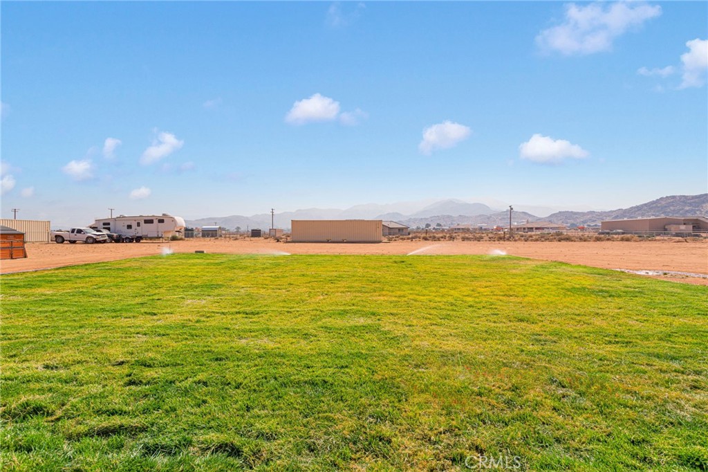 14825 Pela Road Apple Valley, CA 92307 - Photo 37 of 44