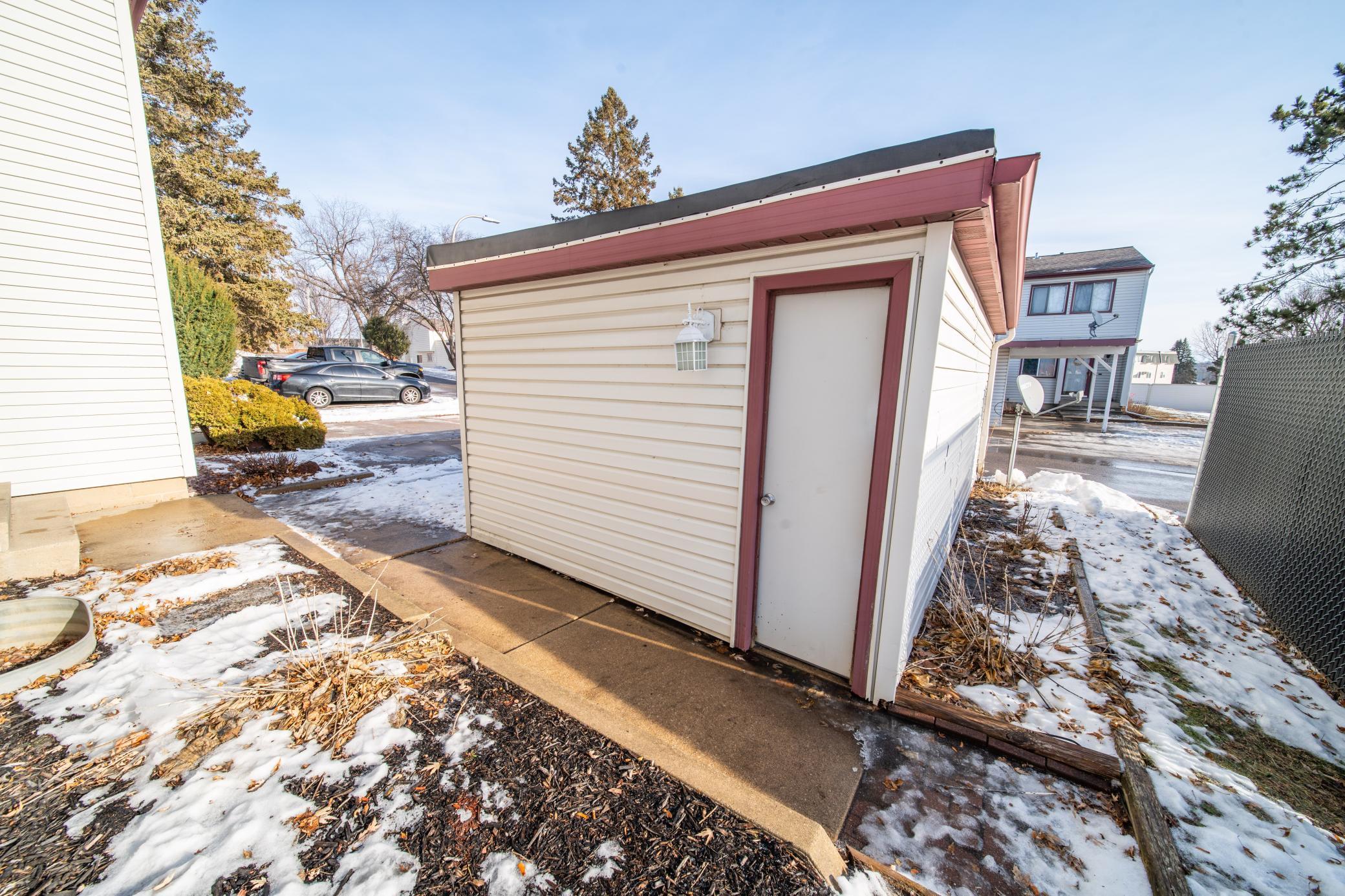 907 40th Street Northwest Rochester, MN 55901 - Photo 46 of 59
