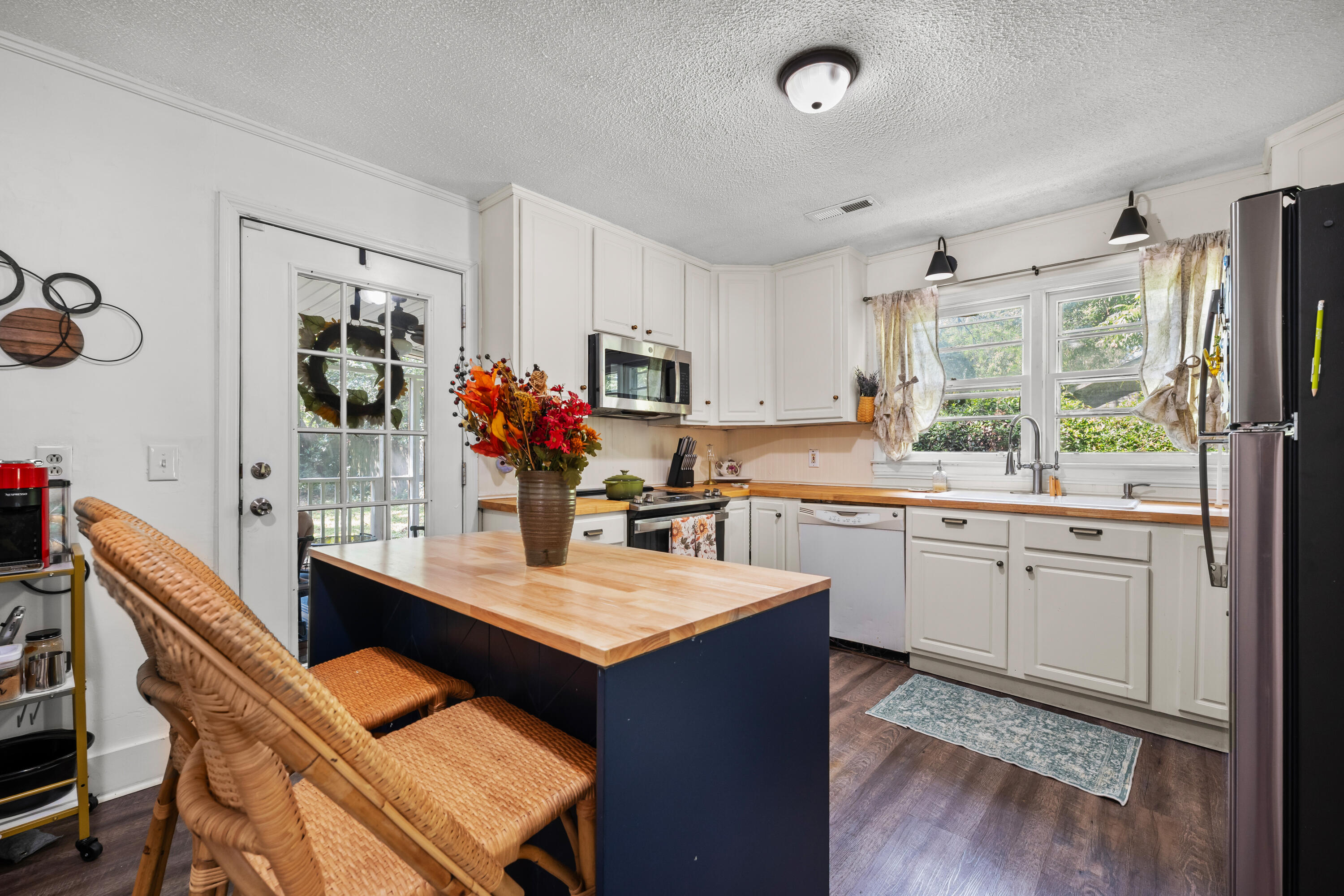 41 Lacey Street Yemassee, SC 29945 - Photo 3 of 39 P1072569