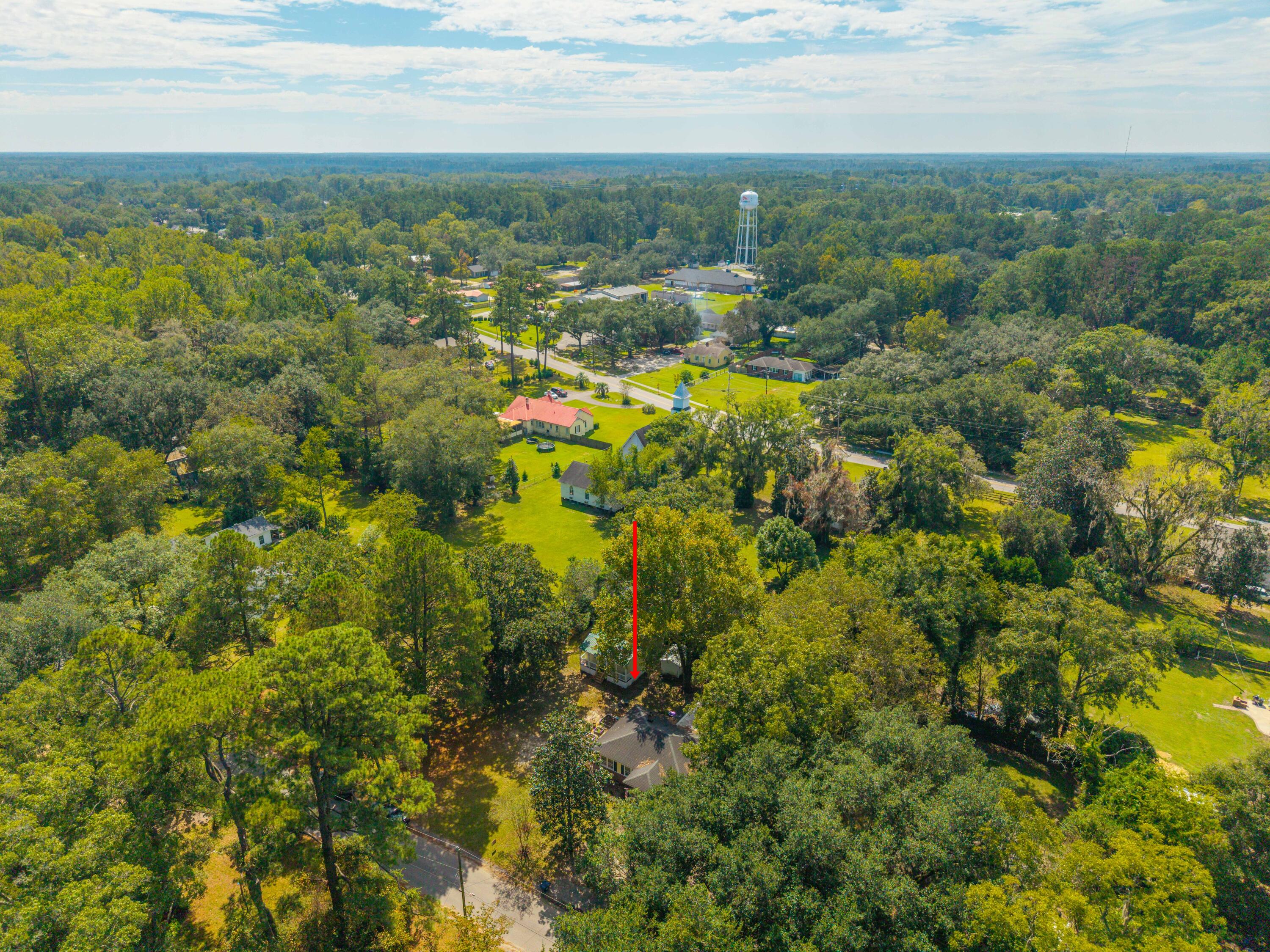 41 Lacey Street Yemassee, SC 29945 - Photo 35 of 39 DJI_20251001132901_0112_D-Edit