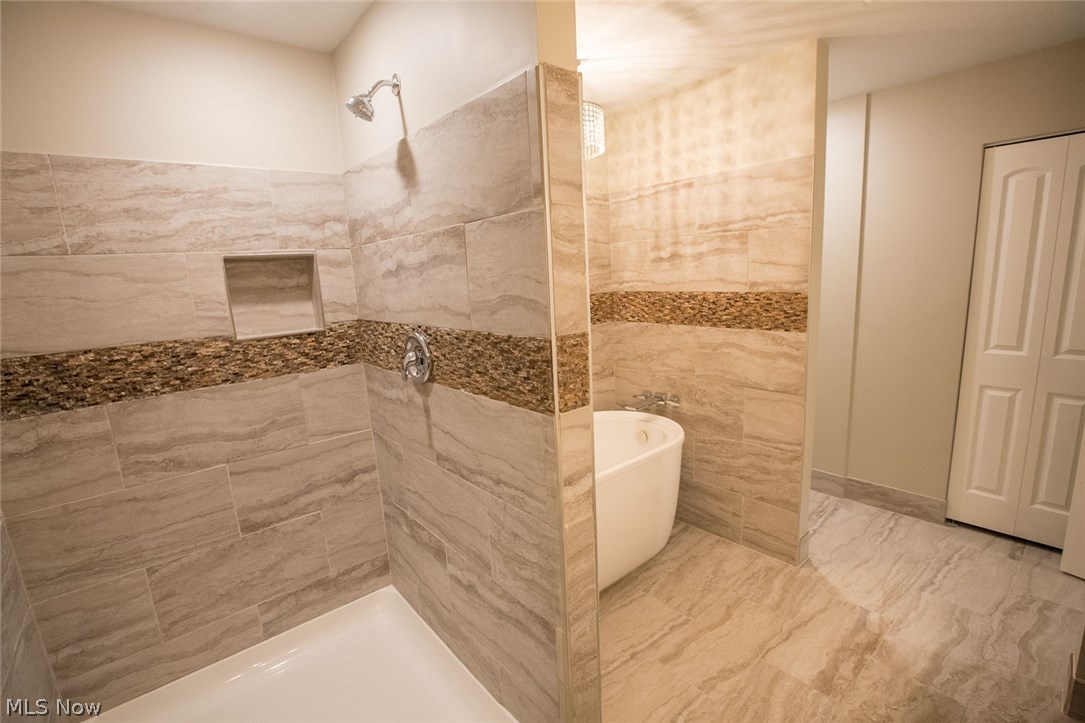 688 Hampton Ridge Drive Akron, OH 44313 - Photo 17 of 29 Gallery Image 17