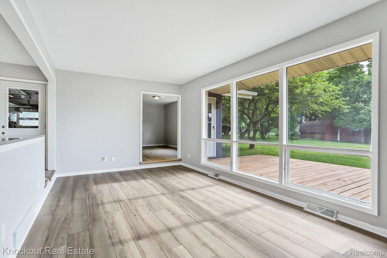 3193 Atlas Road Davison, MI 48423 - Photo 10 of 58 3193 Atlas Davison-7.jpg