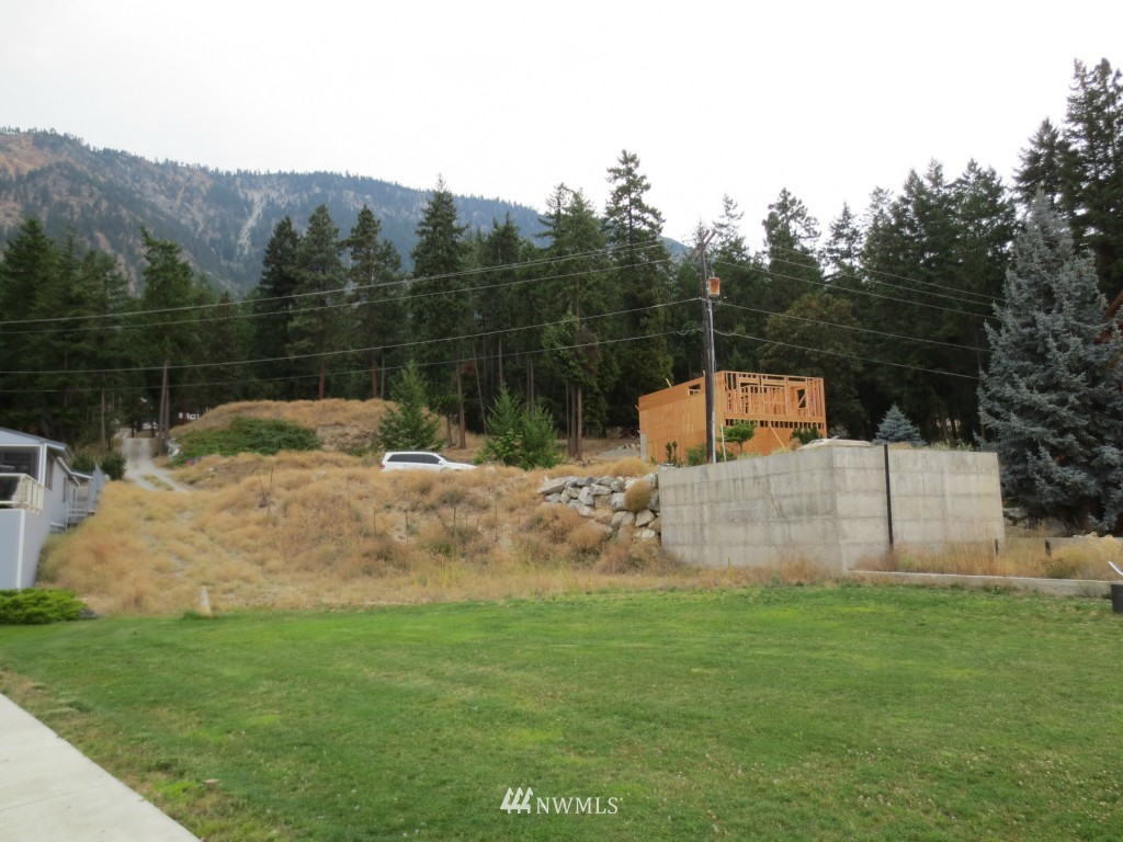 12298 South Lakeshore Road Chelan, WA 98816 - Photo 16 of 24 Gallery Image 16